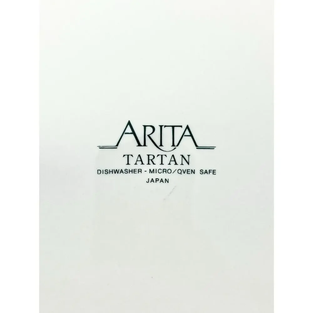 Arita “Tartan Plaid” 13-Piece Ceramic Dinnerware Set